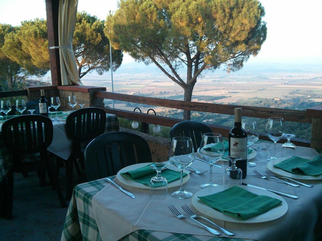Locanda Mossa Dei Barbari Buriano  Exterior photo